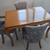 میزغذا‌خوری ۴نفره