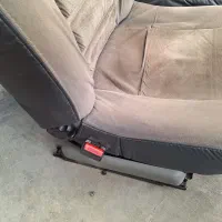 صندلی جلو ال ۹۰ جفت جلو در حد نو روکش داره کثیفه|قطعات یدکی و لوازم جانبی|قدس, شهر‌قدس|دیوار