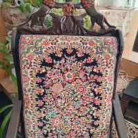 مبل قالی پشت بلند