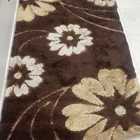 تعدادی فرش ماشینی