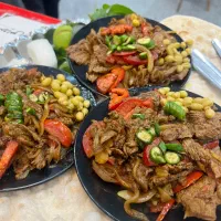 سالنکار اقا یا خانم سن زیر ۲۵سال|استخدام خدمات فروشگاه و رستوران|زنجان, |دیوار