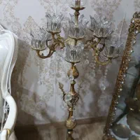 دو عدد لوستر ایستاده کنارسالنی ۱۳شعله برنز|لوستر و چراغ آویز|خرم‌آباد, |دیوار