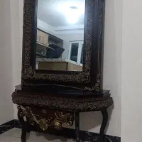 آیینه و کنسول