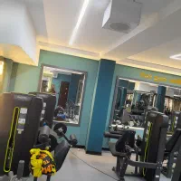نقاش ونقاشی ساختمان برج