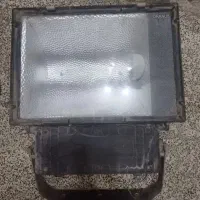 نورافکن یا پرژکتور
