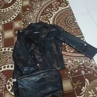 لباس نو کامل سالم|لباس|جیرنده, |دیوار