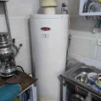 آبگرمکن ایستاده در حد نو