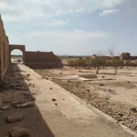 خونه قدیمی چهار دیواری ۱هکتار مساحت(روستا شهر یزد)|فروش زمین و ملک کلنگی|گاریزات, |دیوار