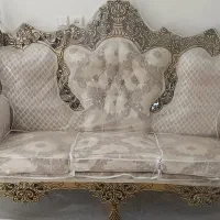 مبل سلطنتی همراه میز وعسلی وکاور۷ نفره