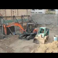 بابکت مینی لودر توماس خاکبرداری وتخریب خاور|خدمات حمل و نقل|مشهد, کوی المهدی|دیوار