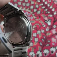 ساعت کاملا نو