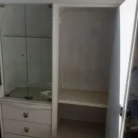 کمد لباسی|جاکفشی، کمد، دراور|شیراز, فرهنگ شهر|دیوار