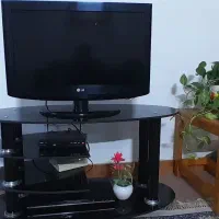 تلویزیون،میز تلویزیون وگیرنده دیجیتال