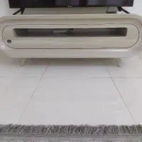 میز تلویزیون در حد نو