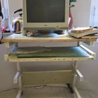 میز کامپیوتر