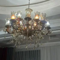 یک عدد لوستر ۱۲ شاخه