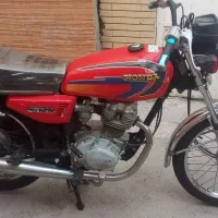 موتور سیکلت سالار گستر اسیا