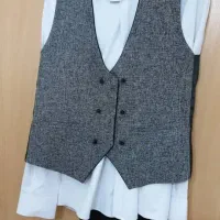 کت شلوار|لباس|بندر انزلی, زنبق|دیوار