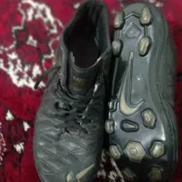 کفش فوتبال|کیف، کفش، کمربند|سیجوال, |دیوار