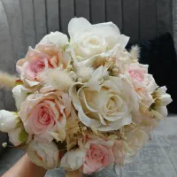 دسته گل عروس|گل مصنوعی|قم, دروازه چوبی|دیوار
