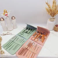 ست مانیکور و پدیکور همراه با کیف چرمی(12تکه)|آرایشگاه و سالنهای زیبایی|میان ولایت, |دیوار