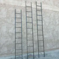 نردبان و در راه پله