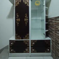 کمد لباس ساده و تمیز