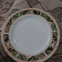 بشقاب چینی و دیس