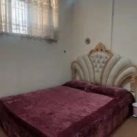 تختخواب دونفره به همراه تشک و عسلی