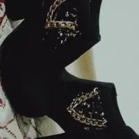 پوتین|کیف، کفش، کمربند|نسیم‌شهر, |دیوار