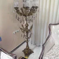 لوستر کنار سالنی