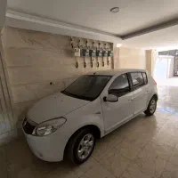 ساندرو اتومات مدل ۹۴|خودرو سواری و وانت|کرمان, |دیوار