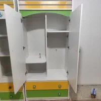 سرویس خواب کودک شامل تخت با تشک، و سه کمد جادار|تخت و صندلی بچه|سنندج, |دیوار