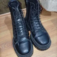 بوت برشکا .ونس .کانورس