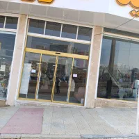 استخدام فروشنده خانم