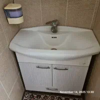 روشویی ،آئینه وشیر