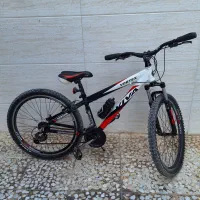 دوچرخه ویوا|دوچرخه، اسکیت، اسکوتر|آبپخش, |دیوار