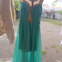 فروش تعدادی لباس زنانه