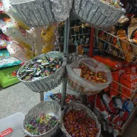 استنداستیل شکلات سوپرمارکت