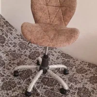 صندلی جک دار.