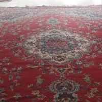 دو عدد فرش کار کرده و قدیمی