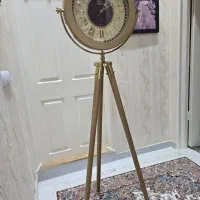 آباژور و ساعت ایستاده طلایی|چراغ خواب و آباژور|تبریز, |دیوار