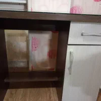 میزتحریر به همراه صندلی چرخدار