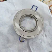 هالوژن در حد با لامپ