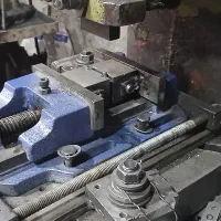 کار در کارگاه پرسکاری