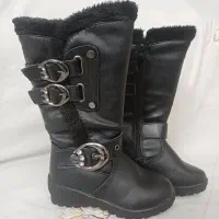 بوت‌دخترانه شیک‌و‌زیبا درحد‌نو فقط ۵۵۰۰۰۰