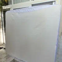 تخت دونفره به همراه تشک رویال و عسلی کنار تخت|تخت و سرویس خواب|قم, انسجام|دیوار