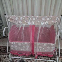 گهواره و تاب سالم و تمیز