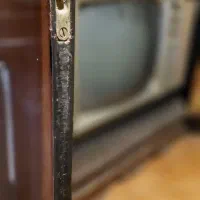 تلویزیون قدیمی وسترن هاوس|کلکسیون اشیاء عتیقه|بابل, |دیوار