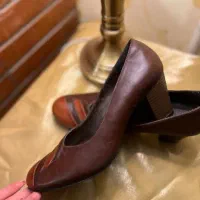 یک جفت کیف و کفش کرم نو و یک جفت کفش قهوه ایی چرم